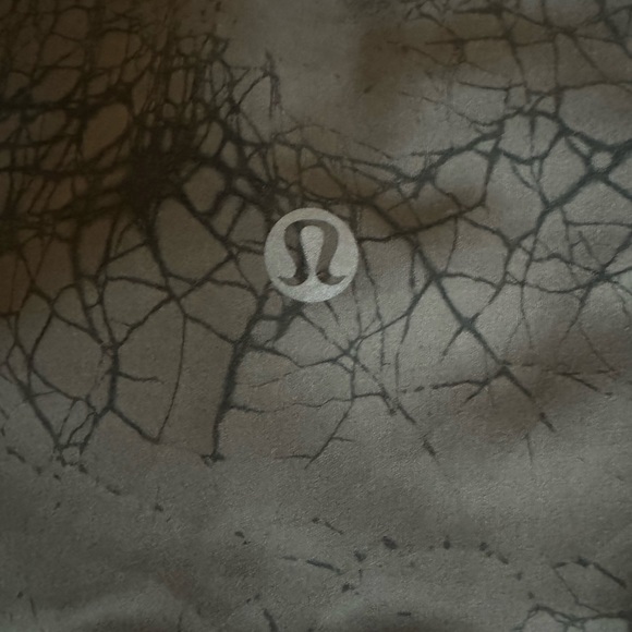 Lululemon size 2 winder train hr tight 25” dye - Picture 6 of 8